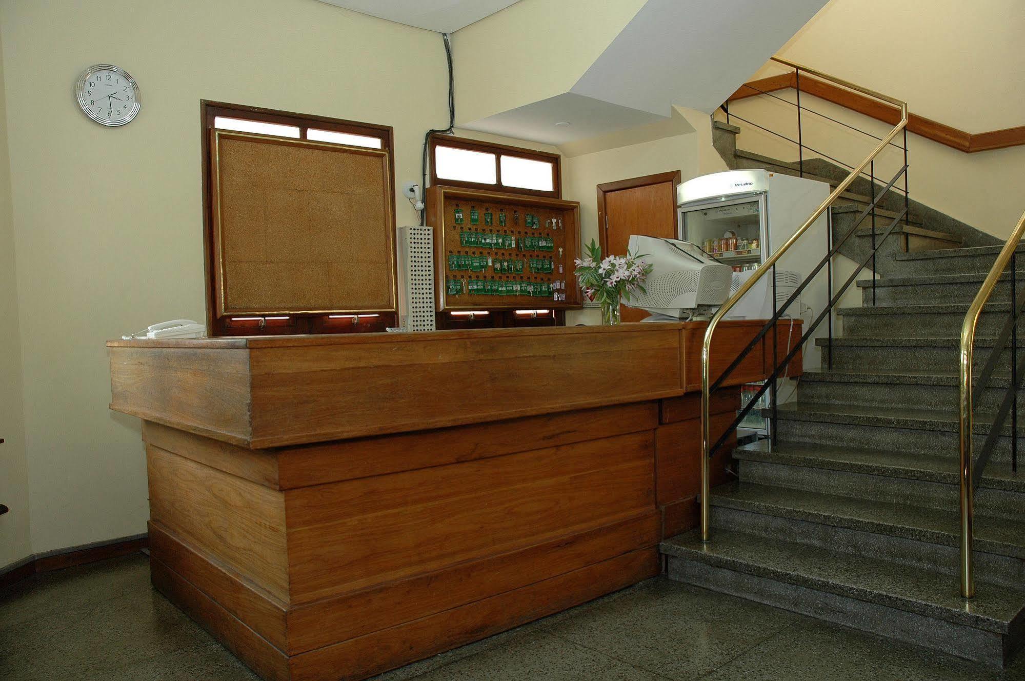 Hotel Porto Alegre Buitenkant foto